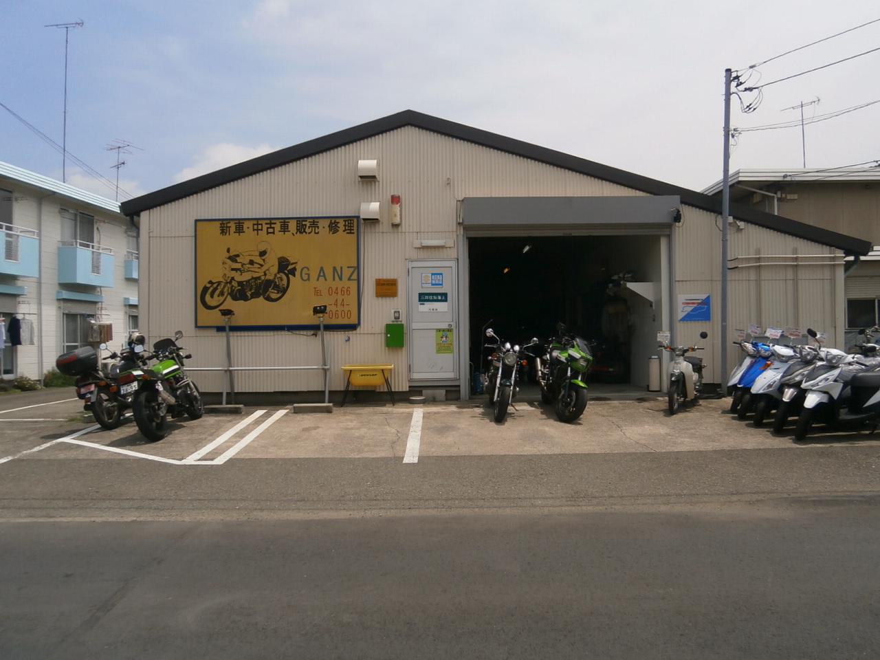 新車中古車販売の写真(神奈川県藤沢市)